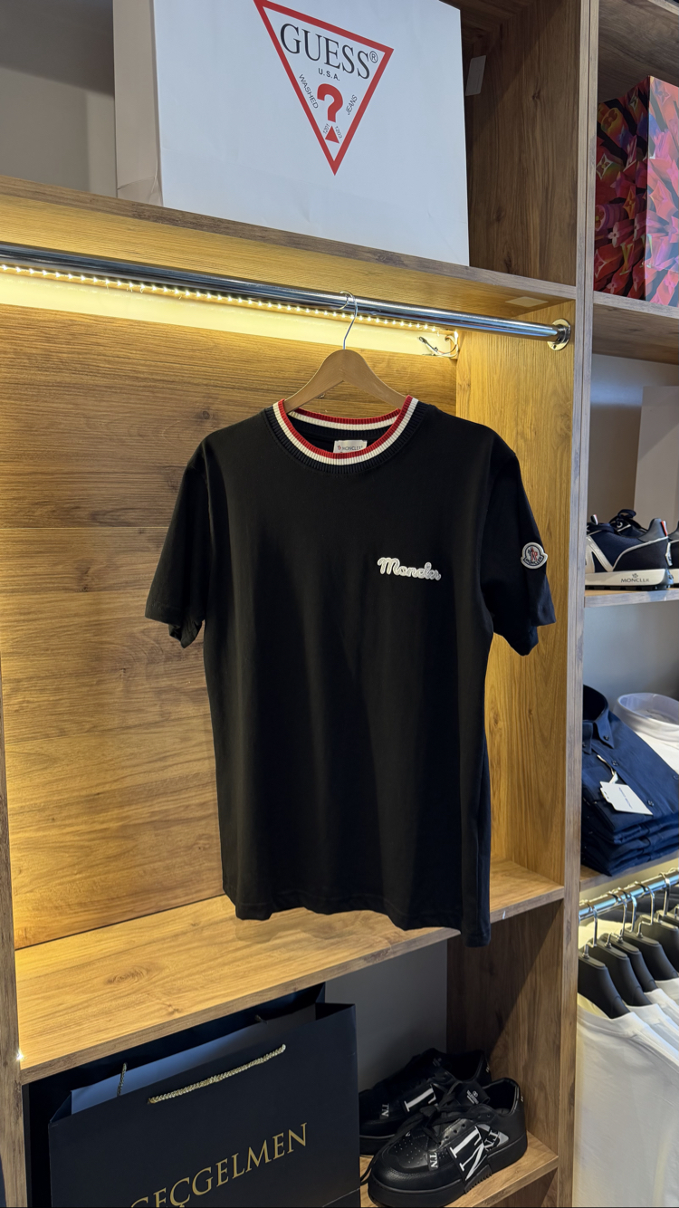 Moncler Premium Yakalı 