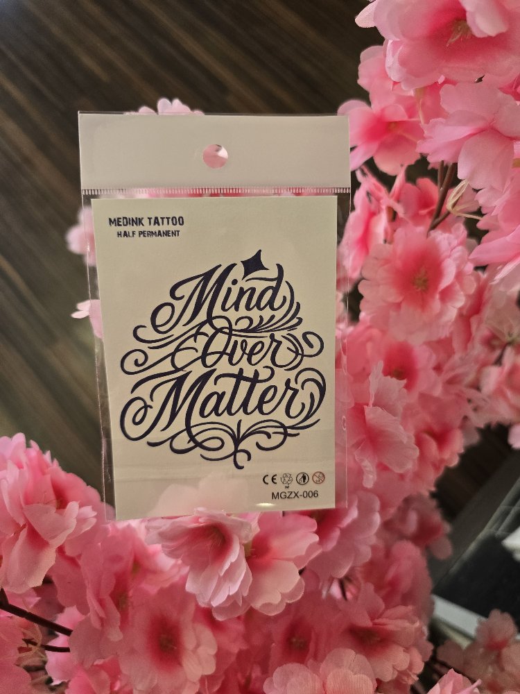 sonradan kararan el üstü yazı dövmesi Mint over matter