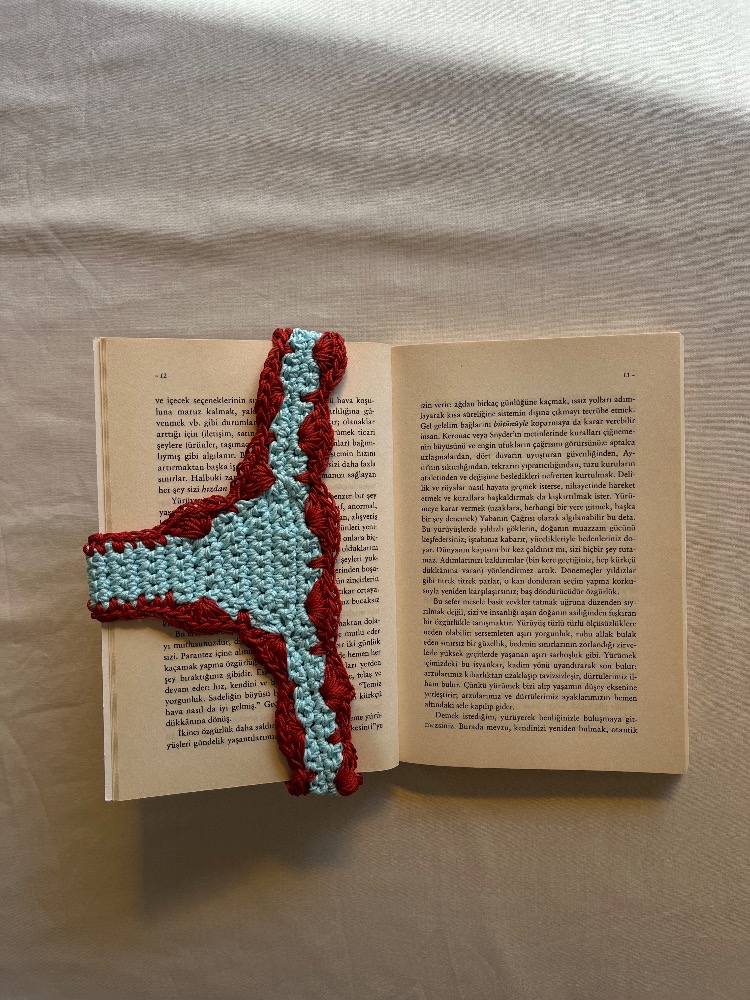 Bikini Bookmark