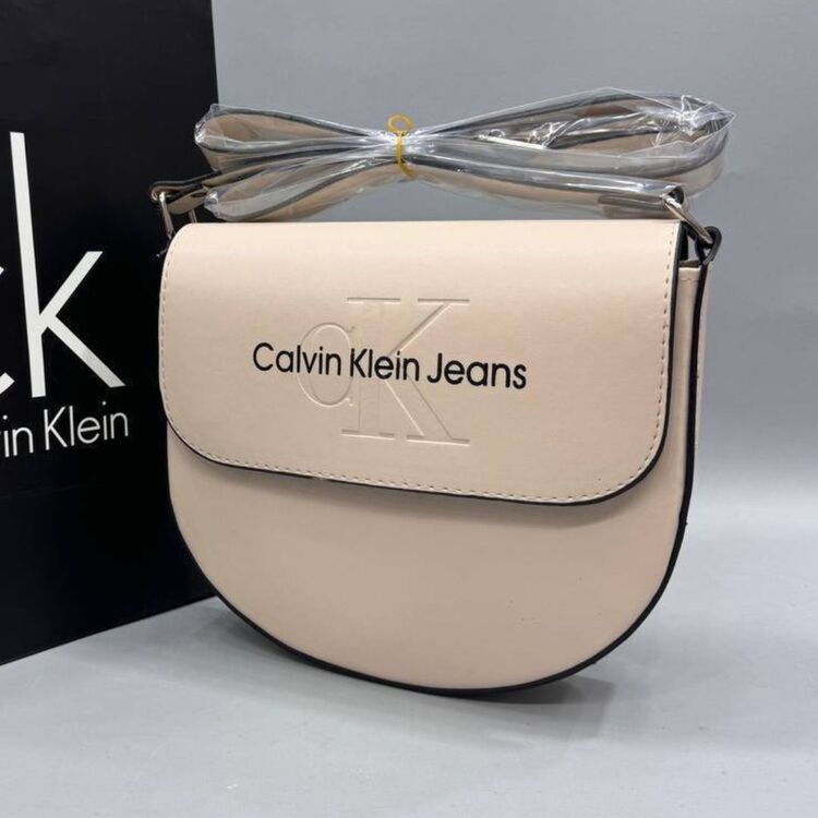 CALVİN KLEİN 
