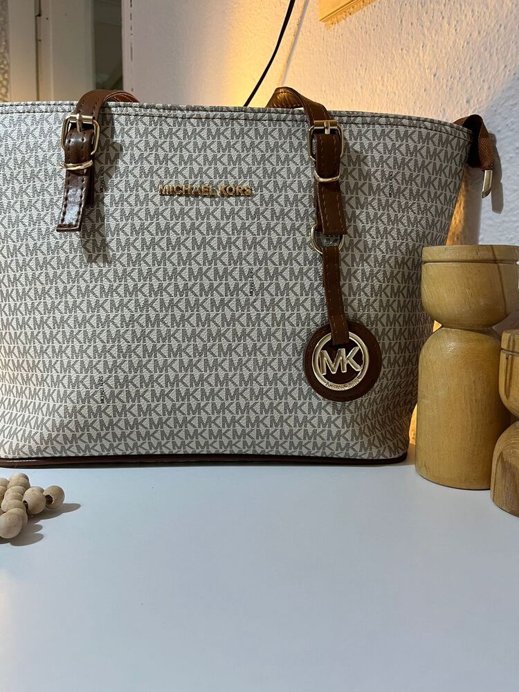 MİCHEAL KORS