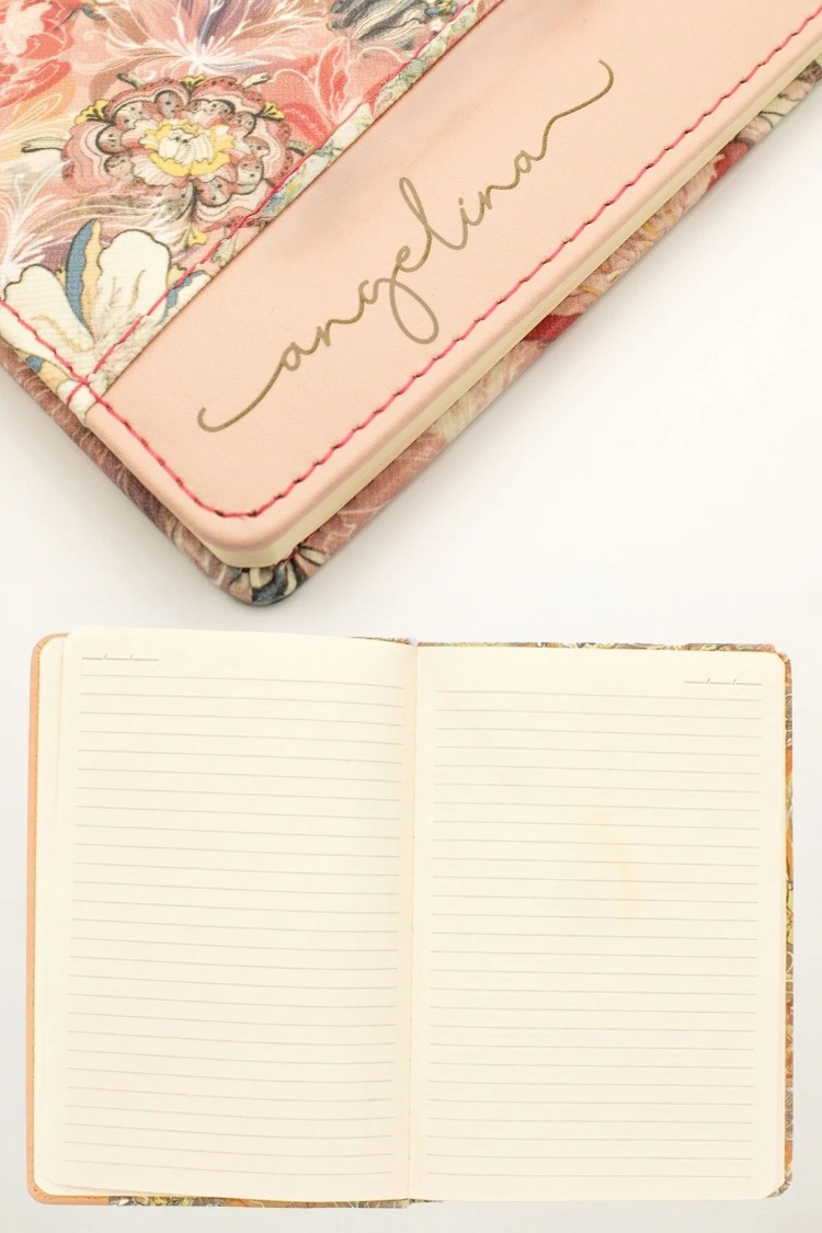 Kişiye Özel Çiçek Desenli Defter ve Tüy Kalem Seti Lazer Kazıma Günlük Kartlıklı Defter