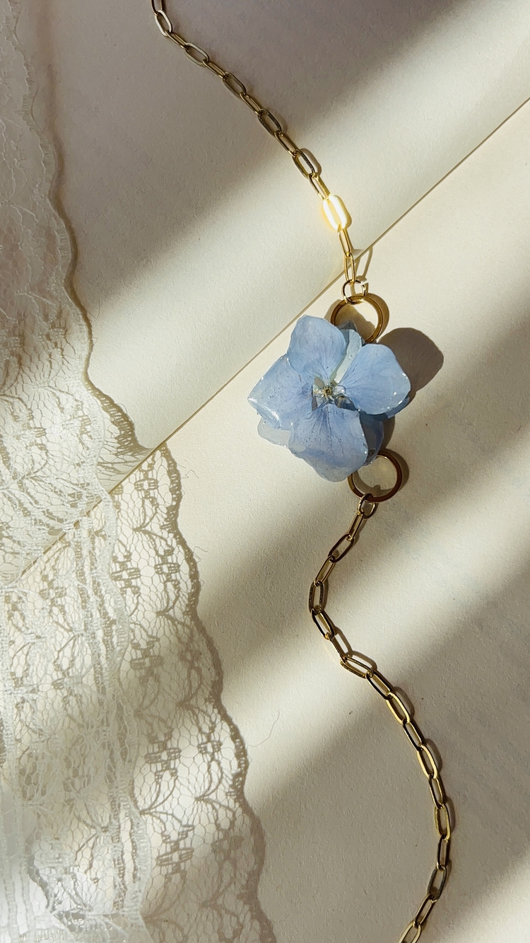 Magic Blue Kolye