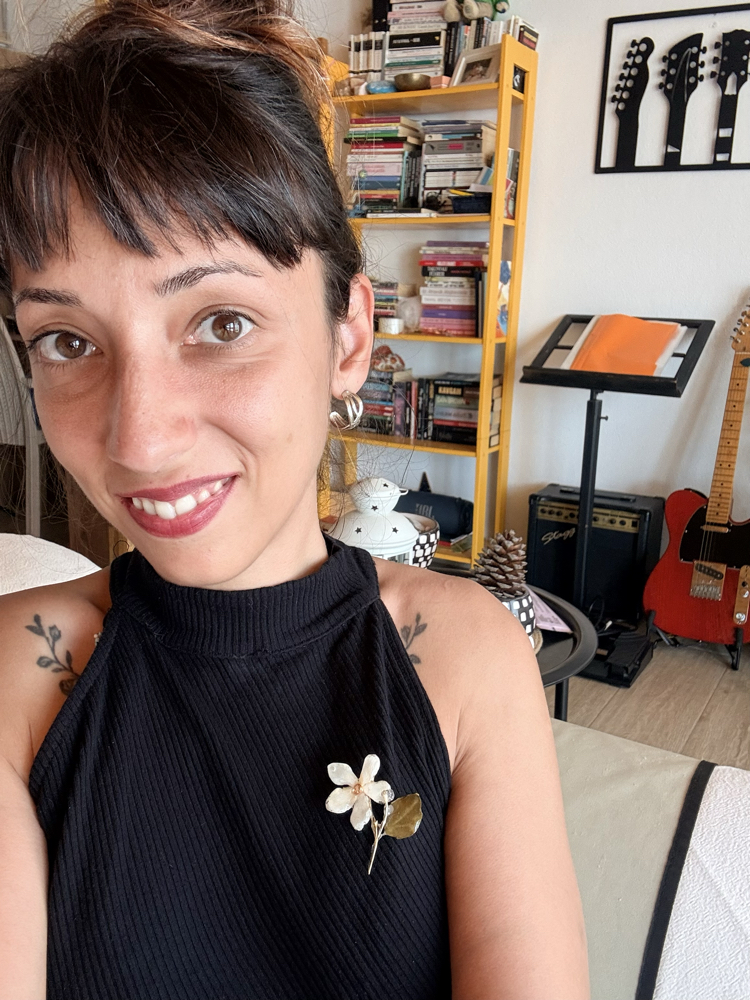 Minik Yasemin Broş