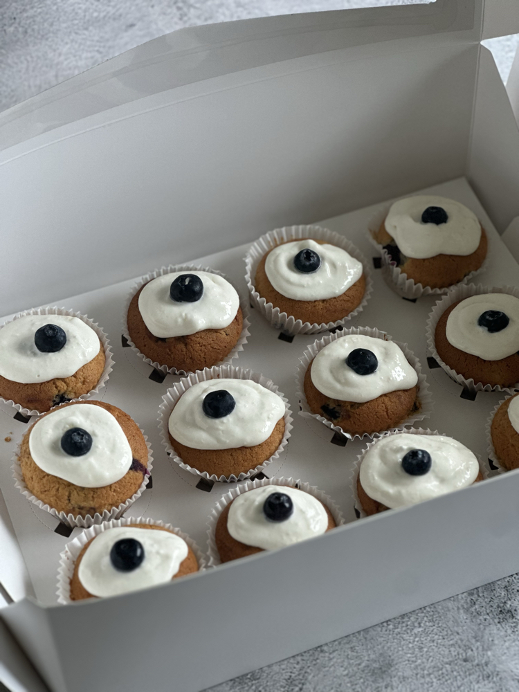 Meyveli Cupcake 12 Adet