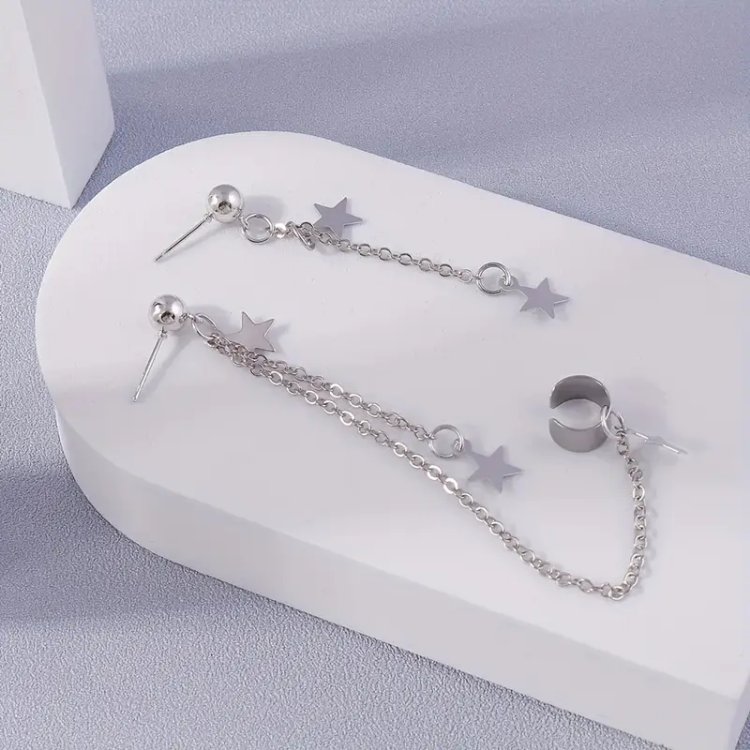 Gümüş yıldız detaylı kıkırdak küpe earcuff