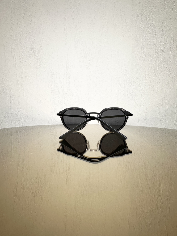 NOIR ECLIPSE