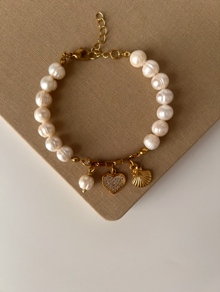 İstiridye Kalp Charm İnci Bileklik
