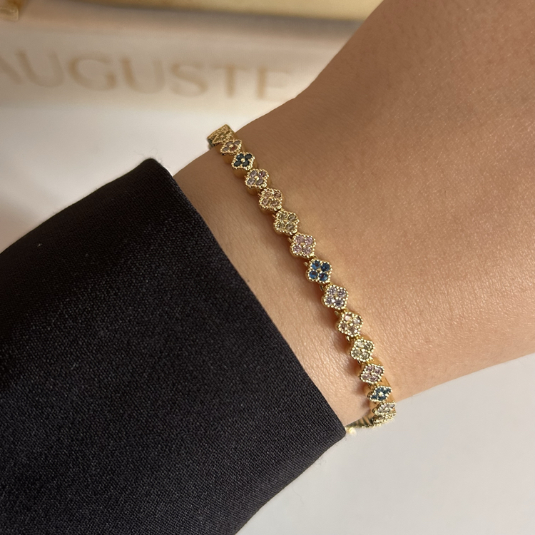 Gold Renkli Yonca Bileklik | VİP 