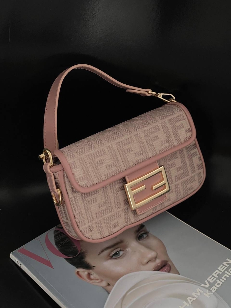 Fendi Baguette Pink