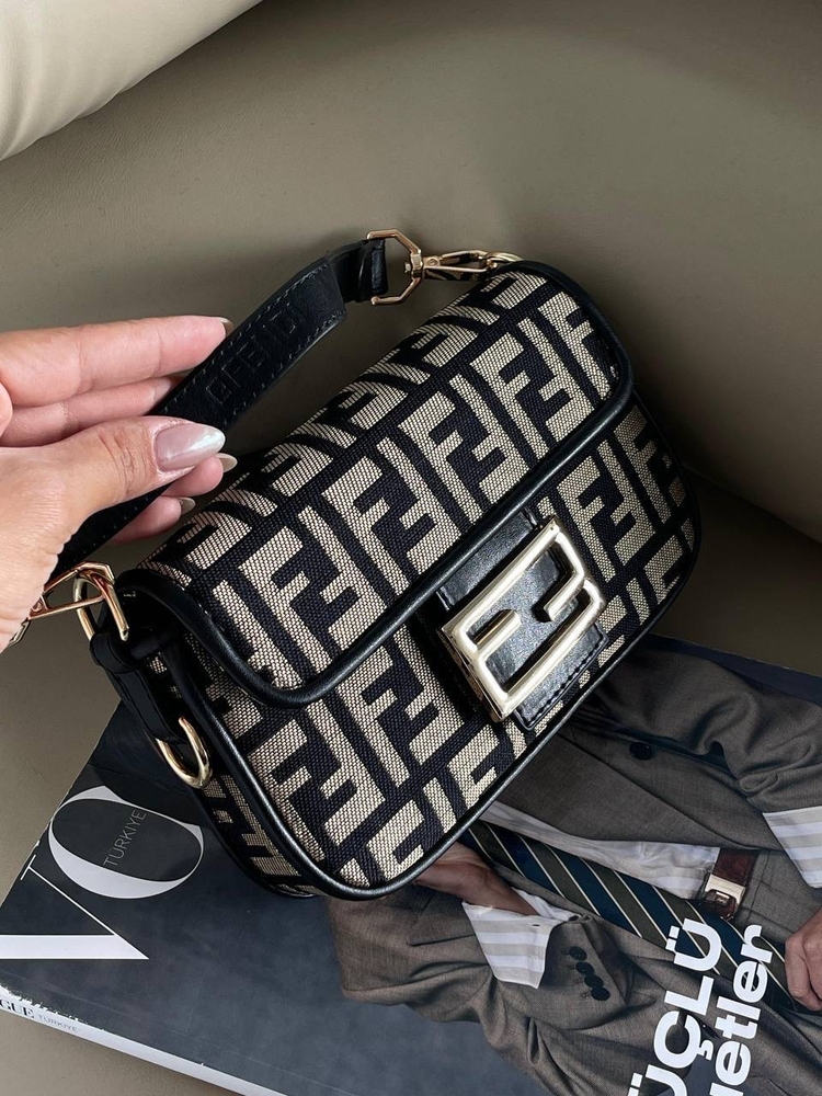 Fendi Baguette Mini Bej Siyah