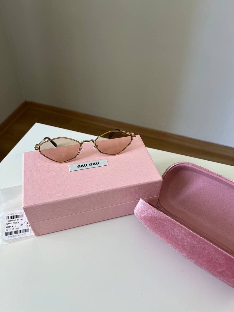 Miu Miu Logo Güneş Gözlüğü