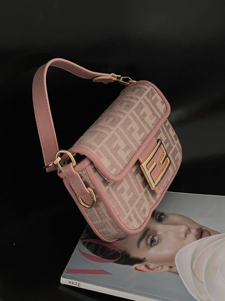 Fendi Baguette Pink