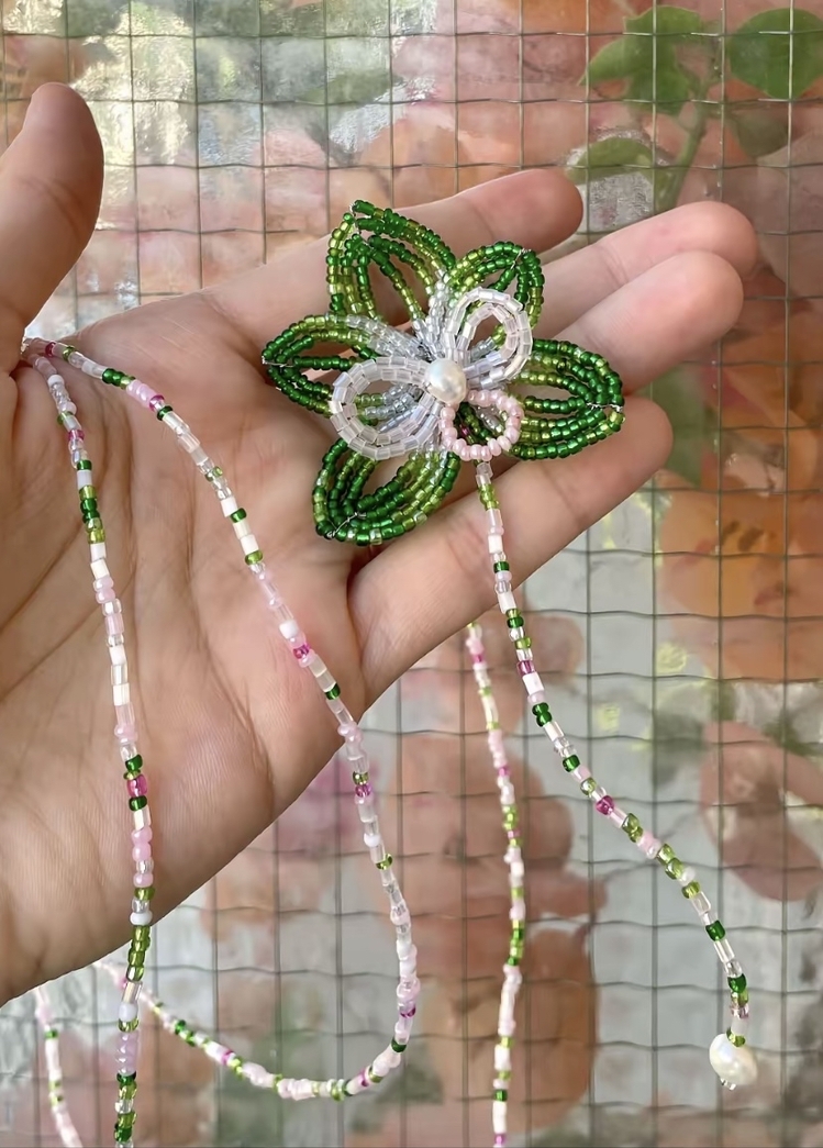 Flora Çiçek Kolye