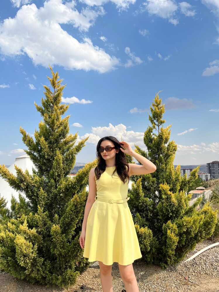 Kemerli Sarı Elbise 