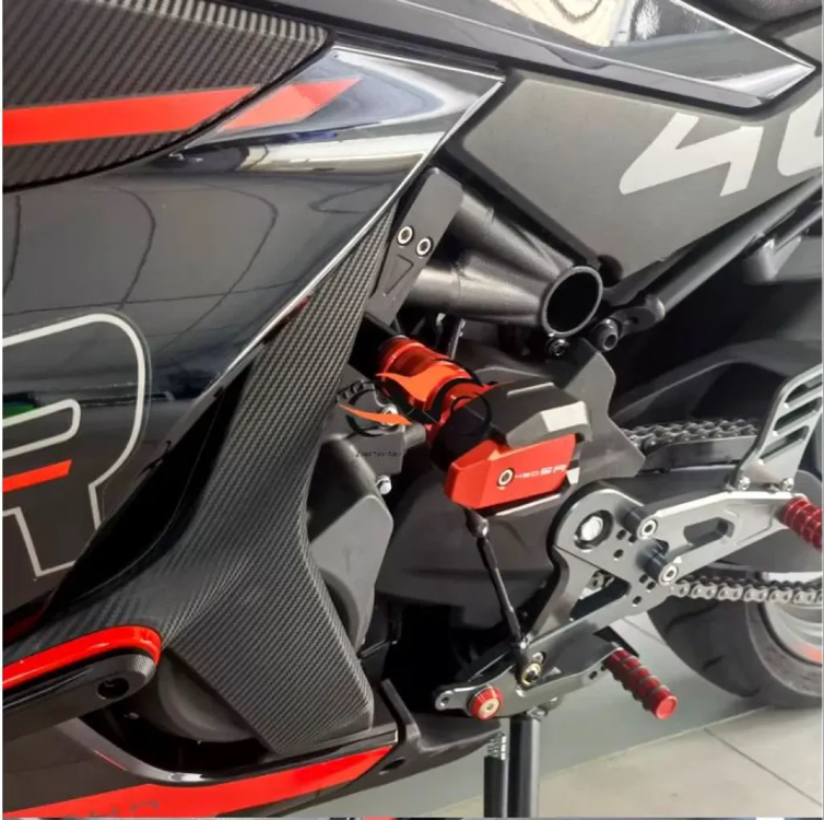 CFMOTO 450 SR 450SR YAN TAKOZ KORUMA SETİ KORUMA DEMİRİ - KOMPLE CNC - KIRMIZI