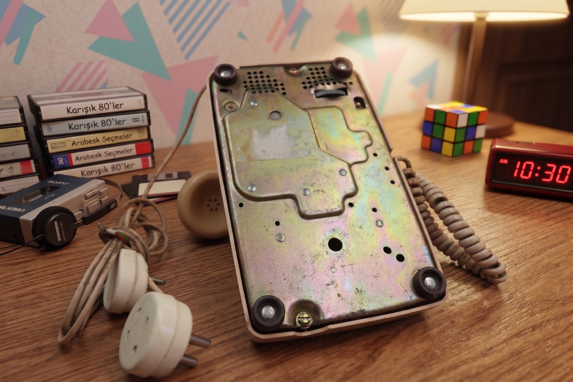 Vintage 80’ler Yeşil Rotary Telefon – Klasik Çevirmeli Retro Masa Telefonu