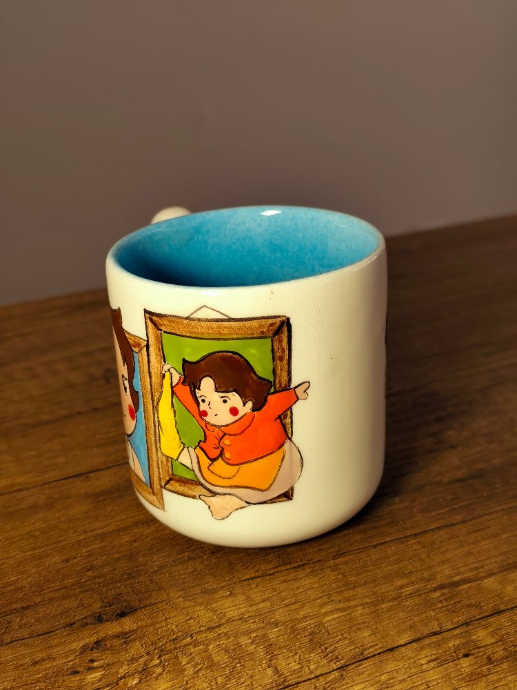 Heidi Tabloları El Yapımı Seramik Kupa – 220 ml | Tamamı El Boyaması Koleksiyon Kupası