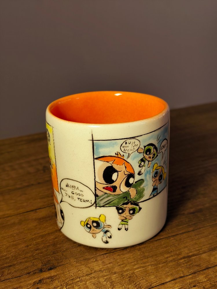 Powerpuff Girls El Yapımı Seramik Kupa – 300 ml | Tamamı El Boyaması Koleksiyon Kupası