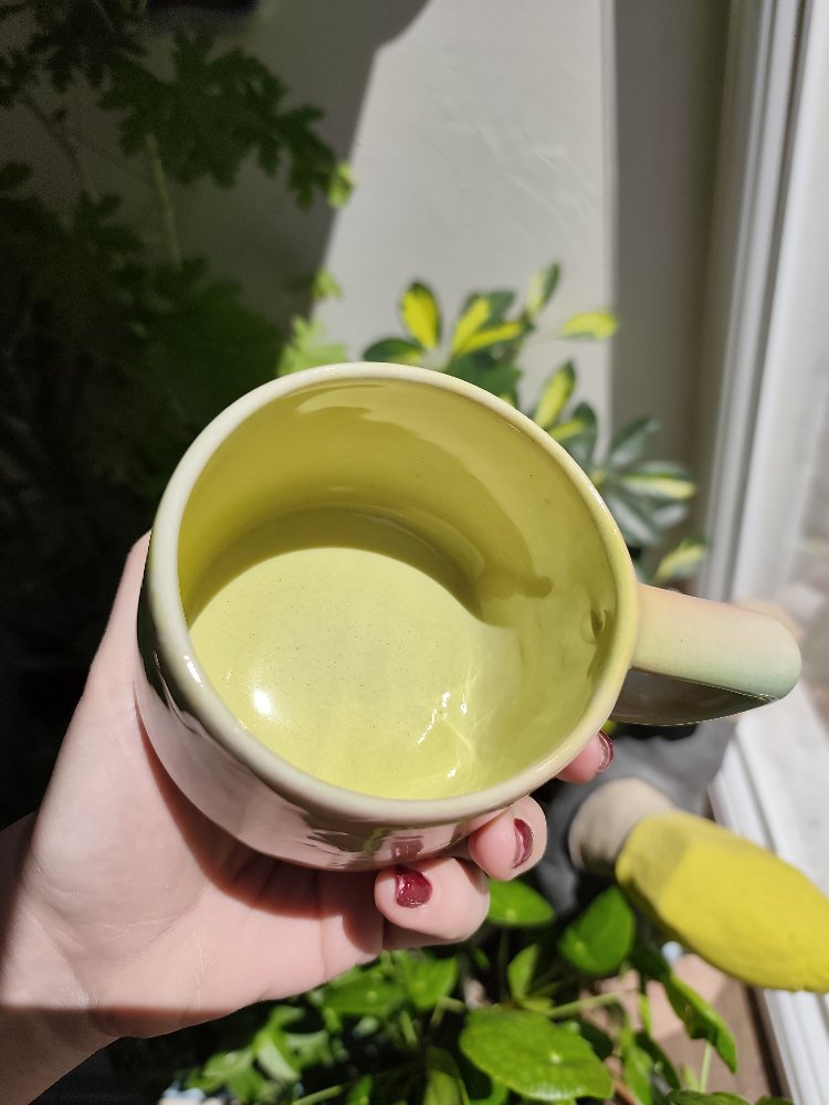 El Yapımı Seramik Kupa | Pastel Geçişli, Çiçek Desenli Özgün Tasarım