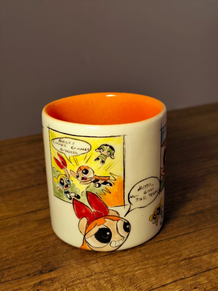 Powerpuff Girls El Yapımı Seramik Kupa – 300 ml | Tamamı El Boyaması Koleksiyon Kupası
