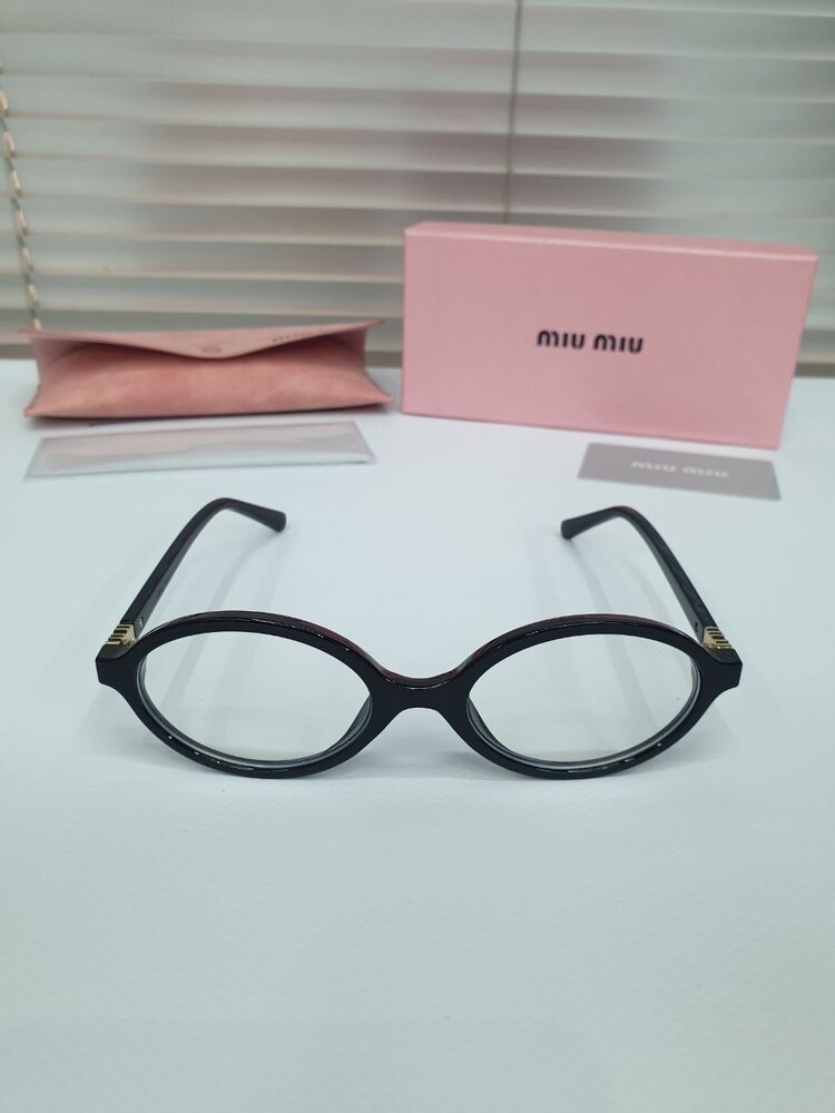 Miu Miu Gözlük 