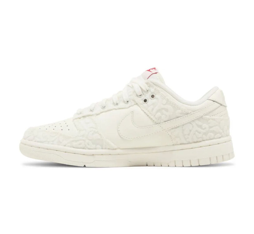Nike Dunk Low Give Her Flowers