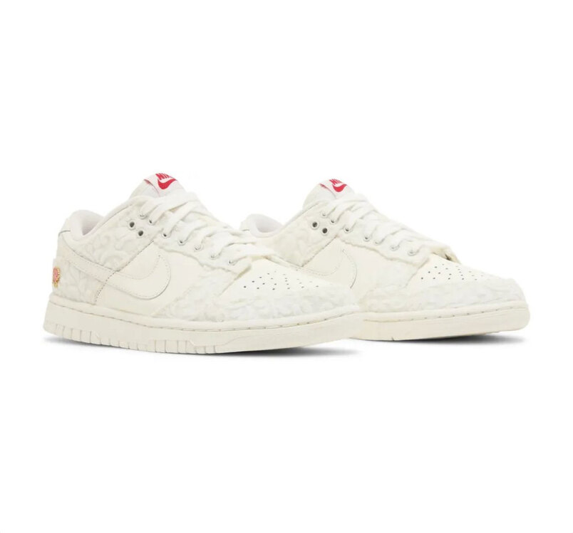 Nike Dunk Low Give Her Flowers