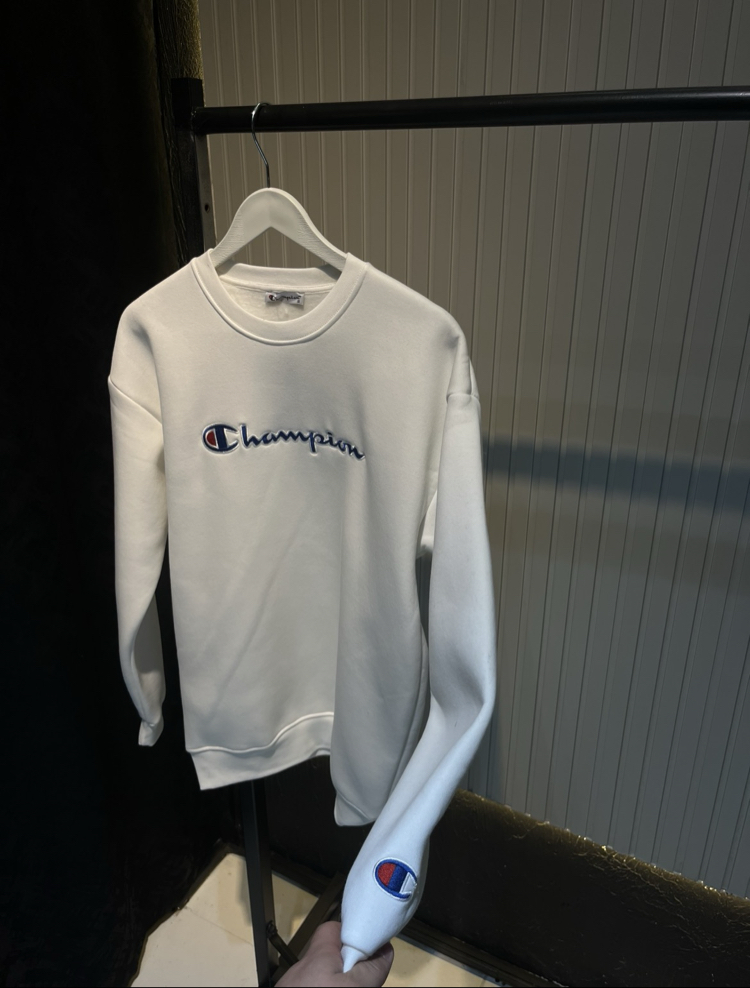 Champion Sweatshirt