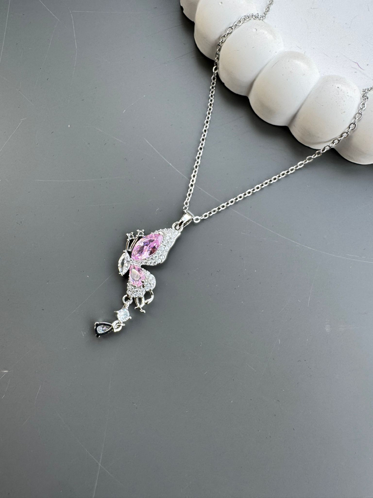 PEMBE TAŞLI GÜMÜŞ KELEBEK KOLYE ÇELİK 