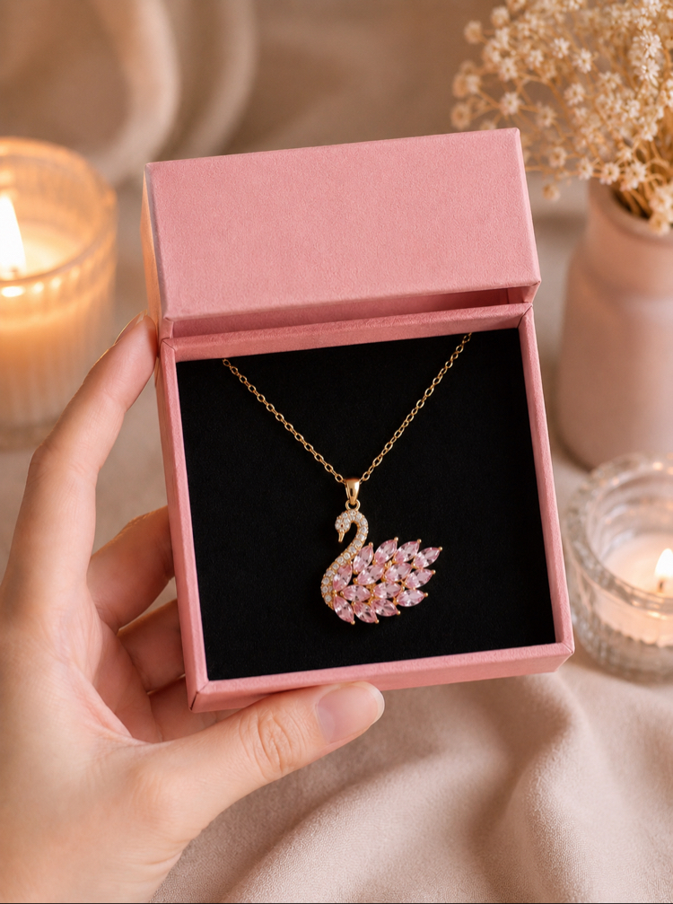 GOLD RENK PEMBE TAŞLI KUĞU KOLYE