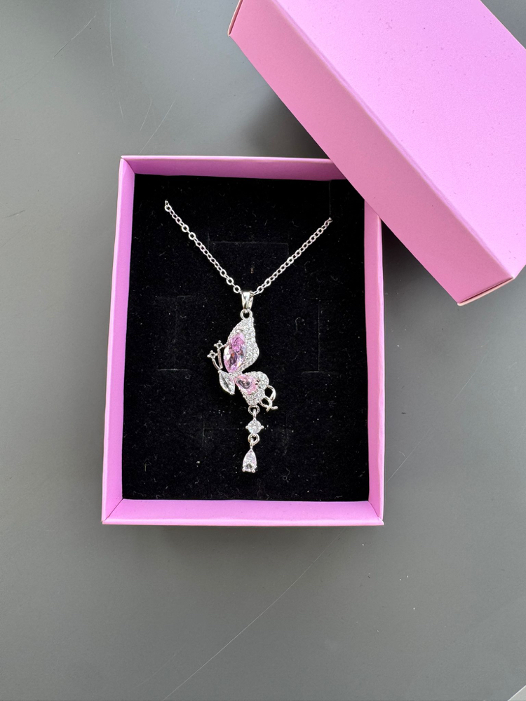 PEMBE TAŞLI GÜMÜŞ KELEBEK KOLYE ÇELİK 