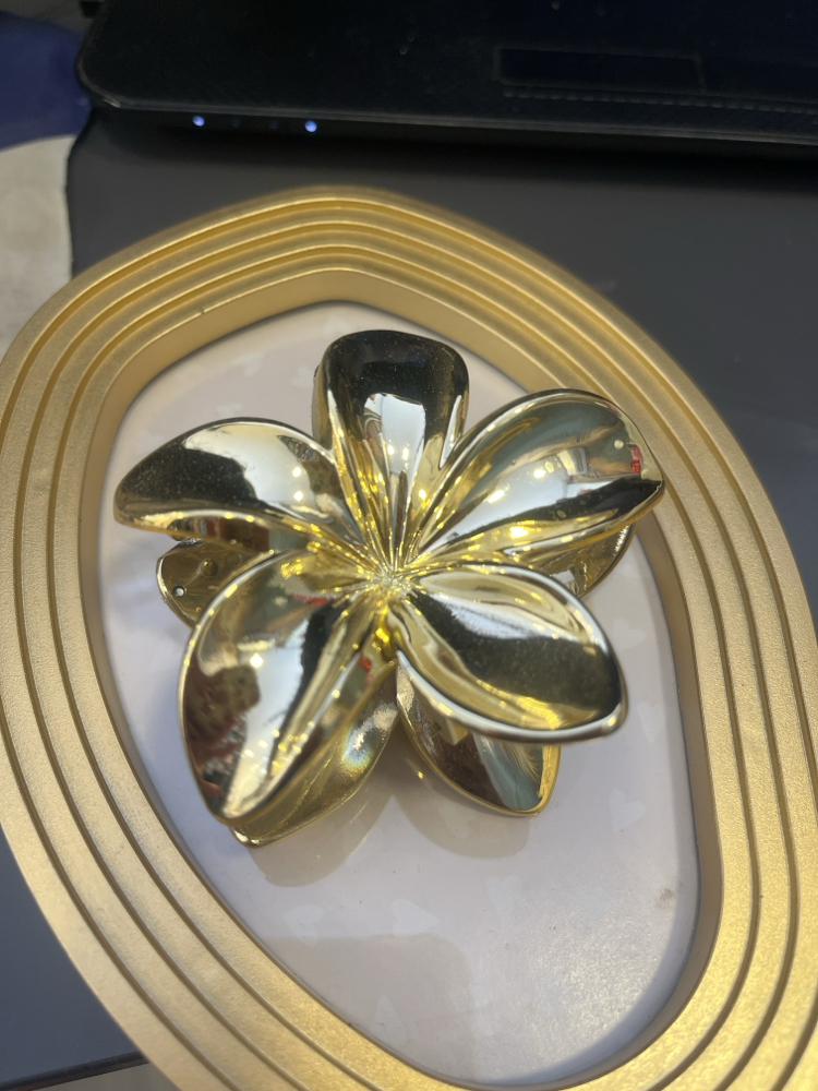 Lotus gold toka