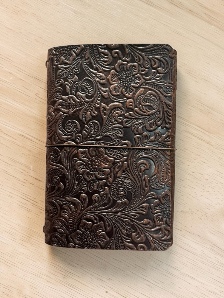 A5 boyutundaki defterler için 3 lastikli 'Minimal' Defter Kılıfı