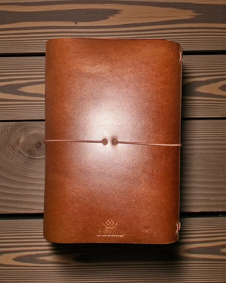 A5 boyutundaki defterler için 3 lastikli 'Pocket' Defter Kılıfı
