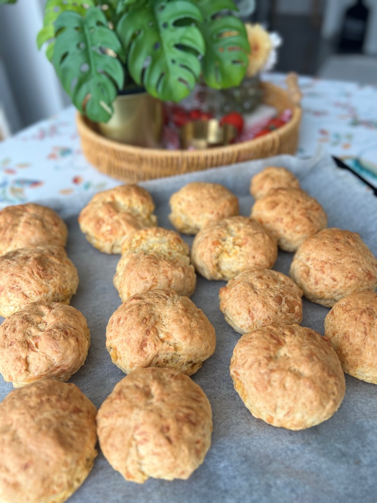 Peynirli İngiliz Çöreği “Scone”