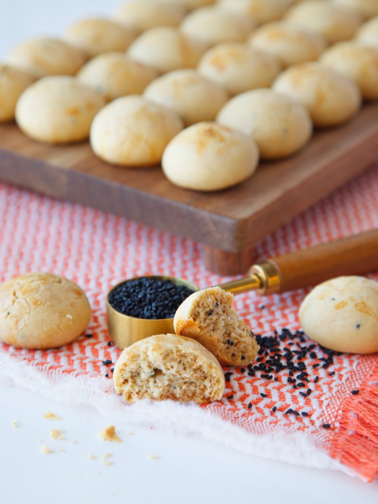 Çörek Otlu Kurabiye 35-40 Adet
