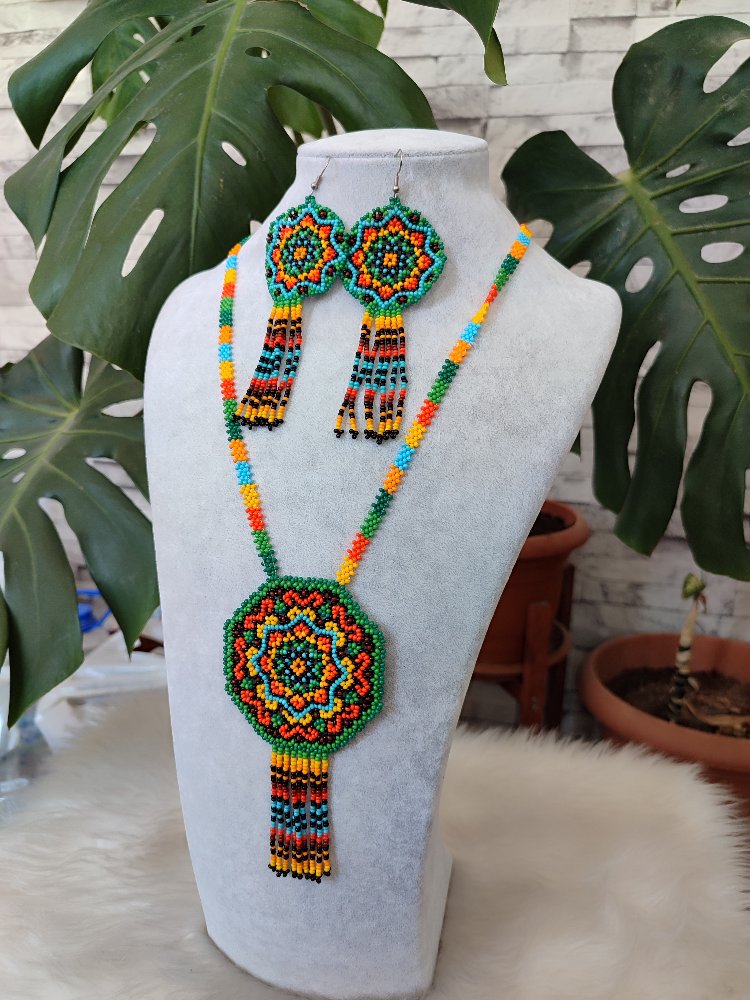 YEŞİL MANDALA KUM BONCUK KOLYE TAKİMİ