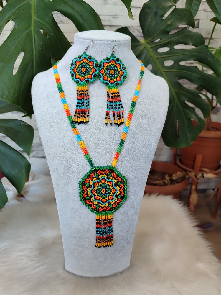 YEŞİL MANDALA KUM BONCUK KOLYE TAKİMİ