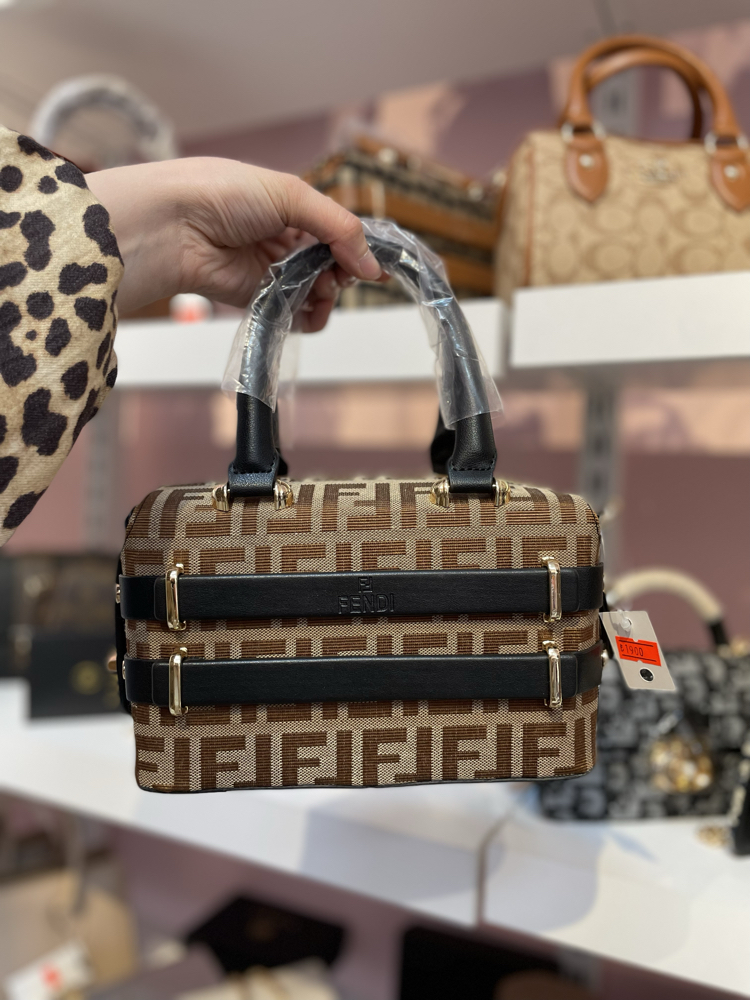 fendi kutu çanta 2111