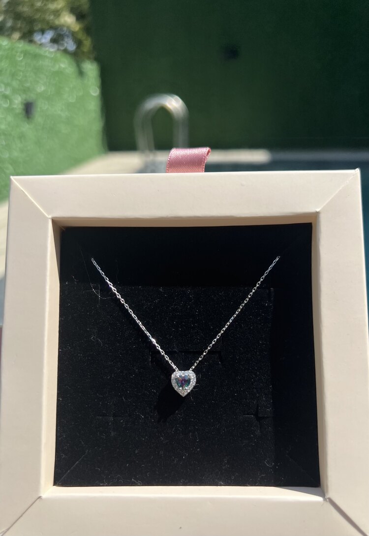 Mistik topaz taşlı kalp gümüş kolye