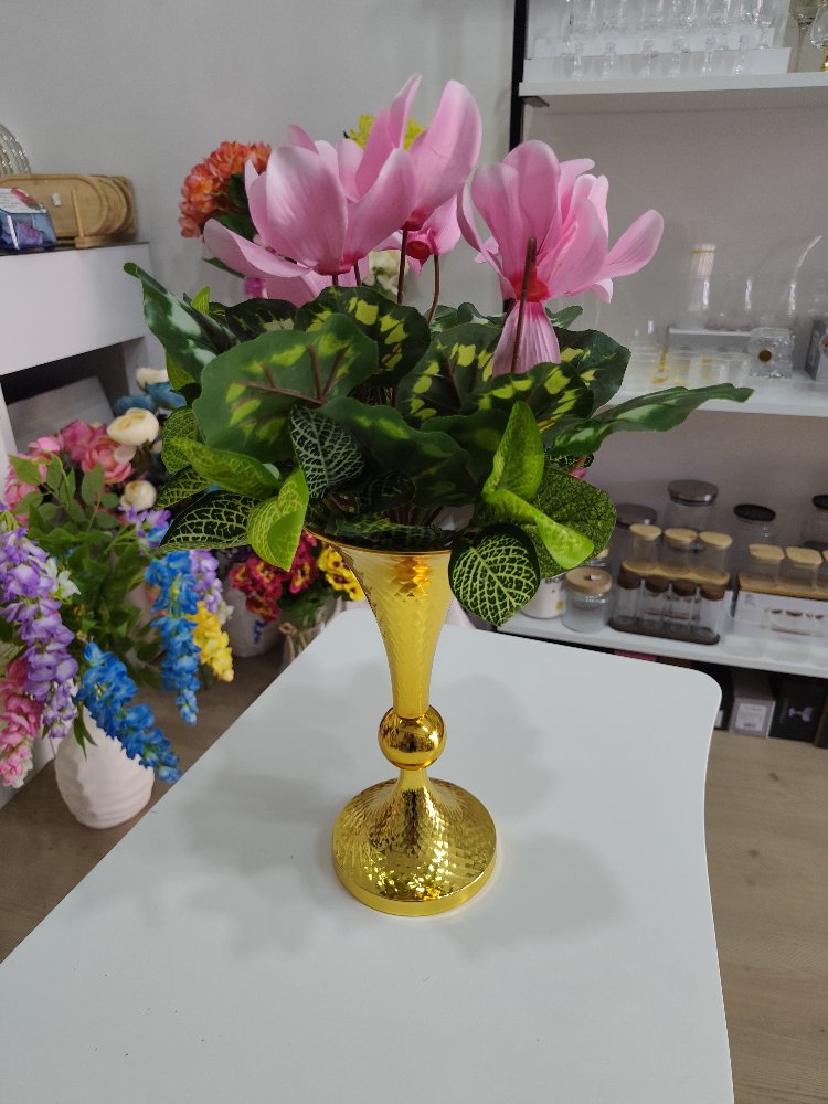Gold metal arajman 