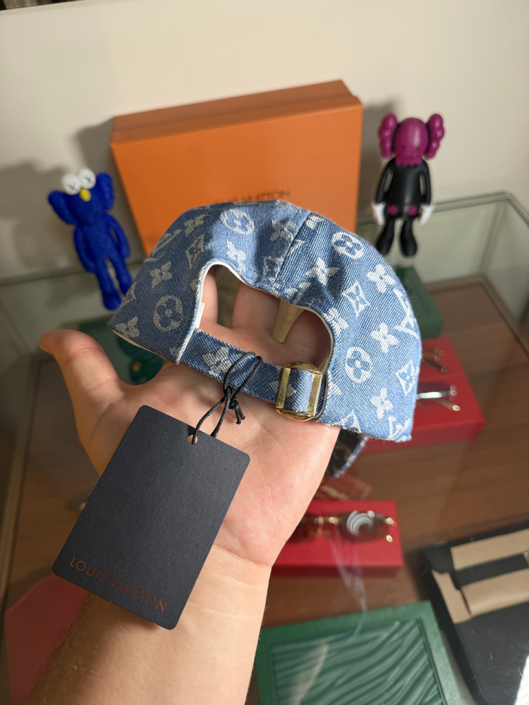 Louis Vuttion Cap