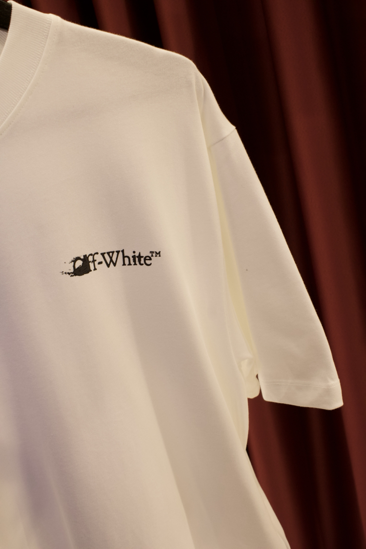 Off-White Cotton Tshirt