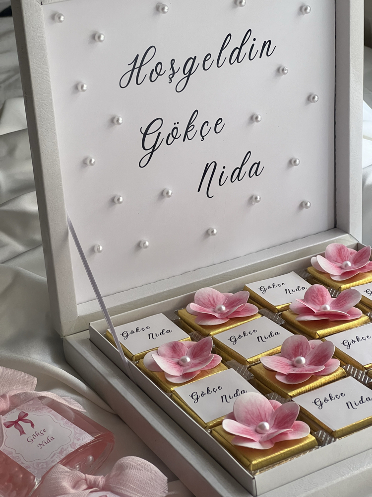49’lu Özel Tasarım Çikolata Kutusu 