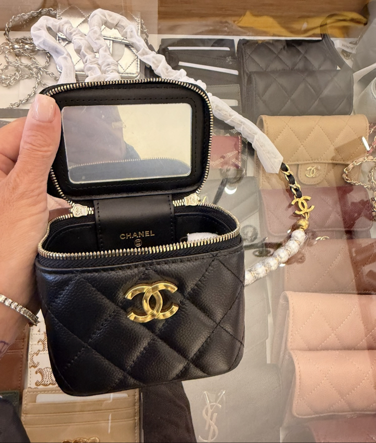 Chanel mini deri aynalı çanta