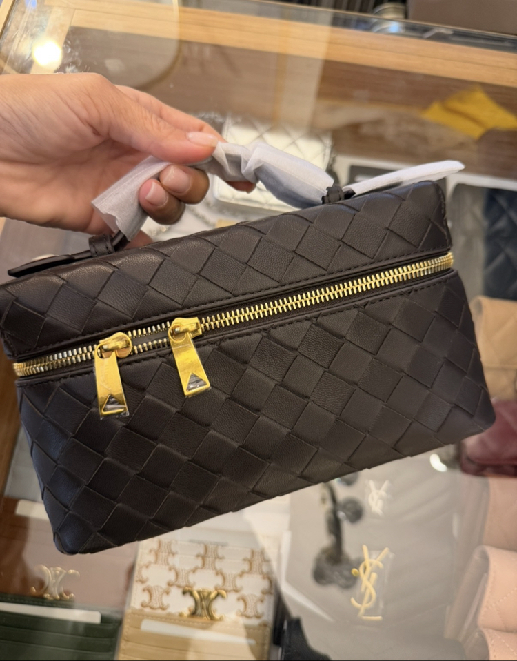 Bottega bana bana ithal deri çanta