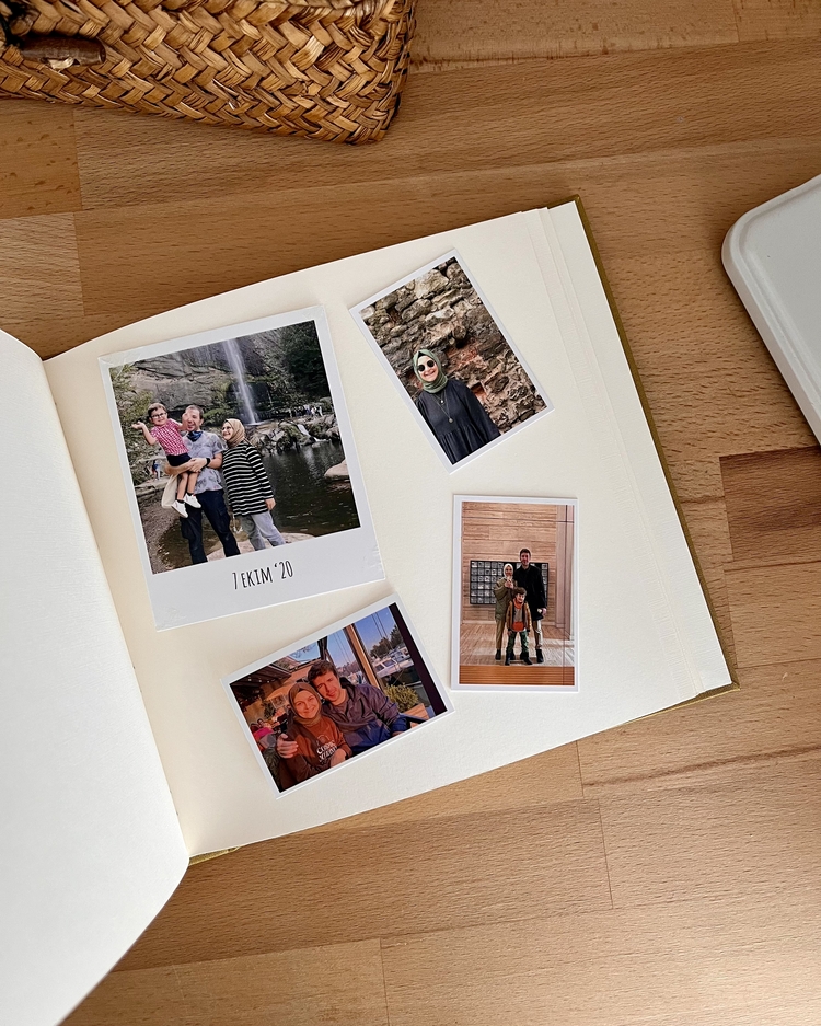 Çerçeve (Yağ Sarıs) | El Yapımı Fotoğraf Albümü | Anı Defteri | 21x21