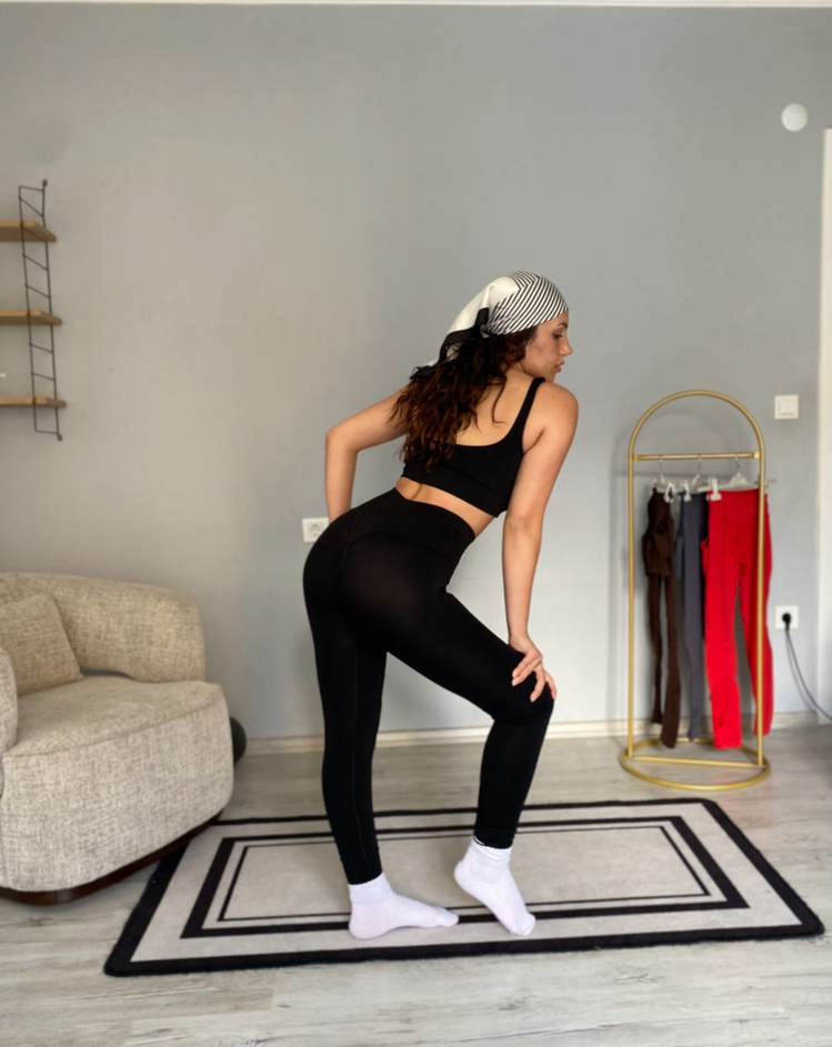 Siyah seamless askılı tayt Bra takımı 