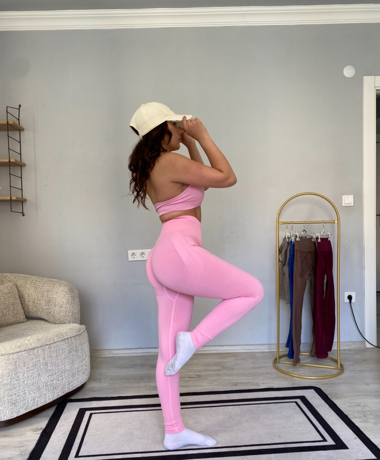 Pembe Kalçası ekstra büzgülü push up etkili seamless tayt